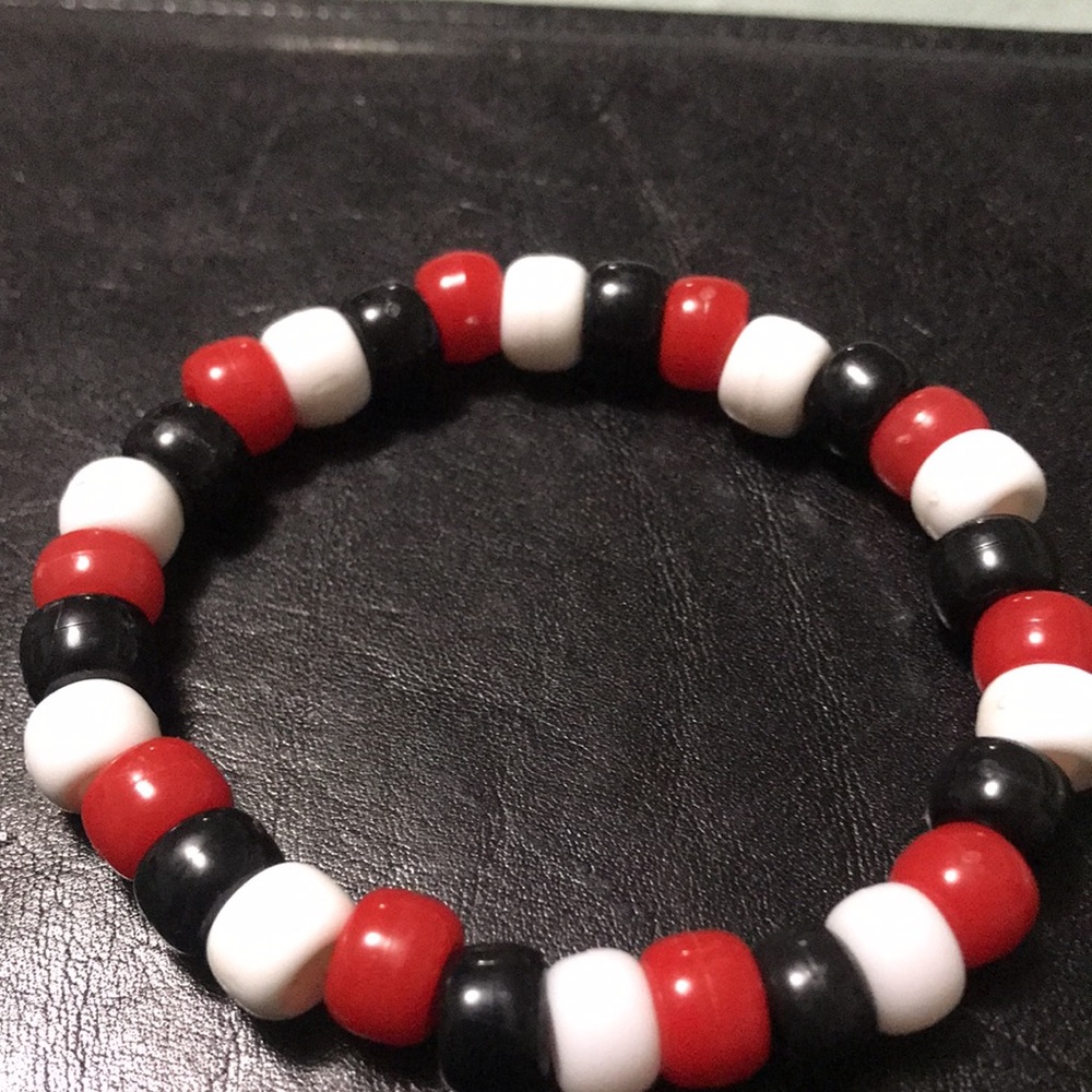 Beaded bracelet - Picture 2 of 3